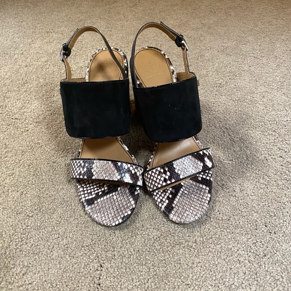 TORY BURCH KIRA SANDAL - Picture 2 of 4